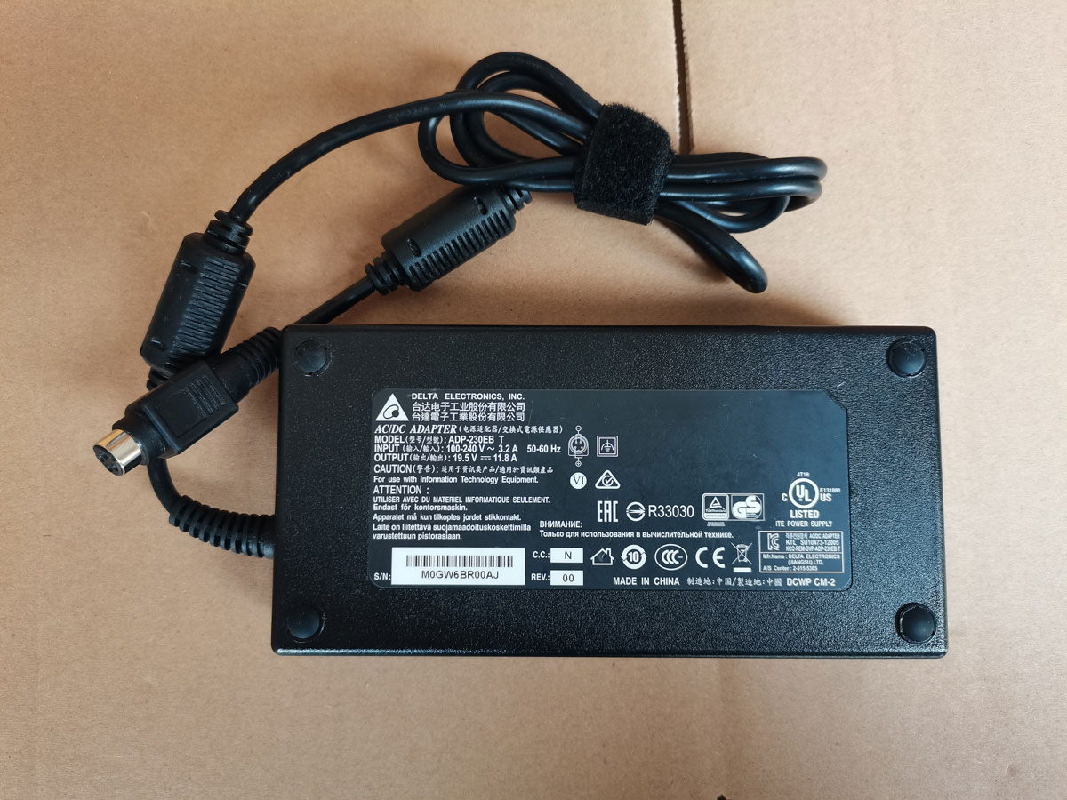 Pc Gaming Msi - MSI GT75 Titan 8RF MS-17A3 게임용